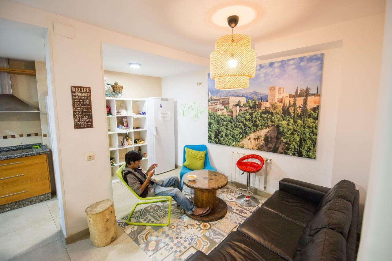Oh! My Hostel Granada Buitenkant foto